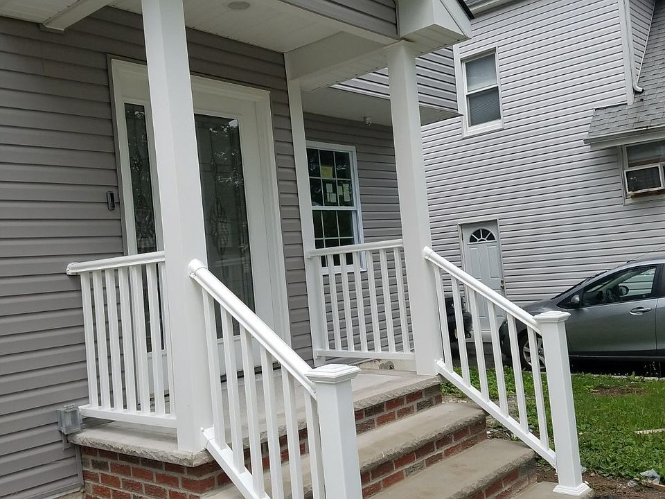 2nd image of 1086 Chester St