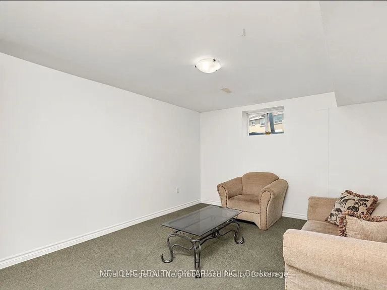 14 Tarsus Cres #2 — Photo 7