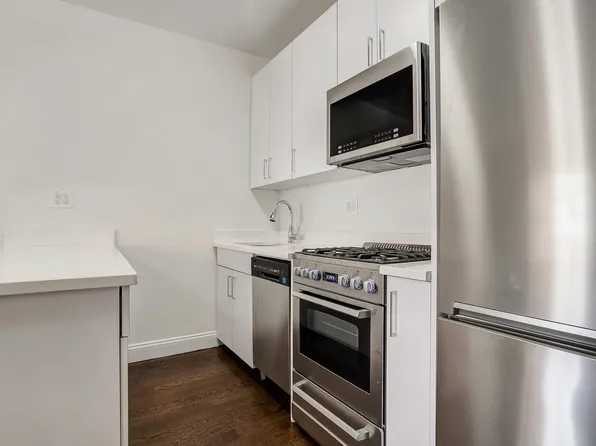 39 East 65th Street image 1 of 10