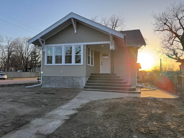 865 Colorado Ave SW, Huron, SD 57350