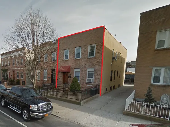 2133 36th St, Long Island City, NY 11105