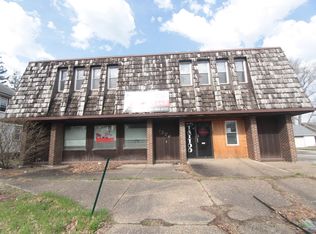 1524 38th St APT B, Rock Island, IL