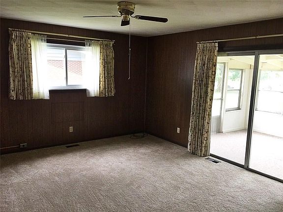 5th image of 1716 W Godfrey Ave
