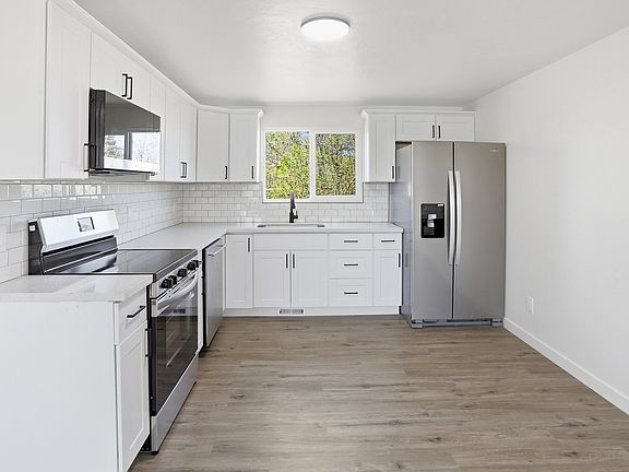 2nd image of 2958 S Rae St