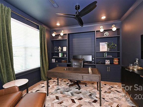 5th image of 5302 Deerview Ct