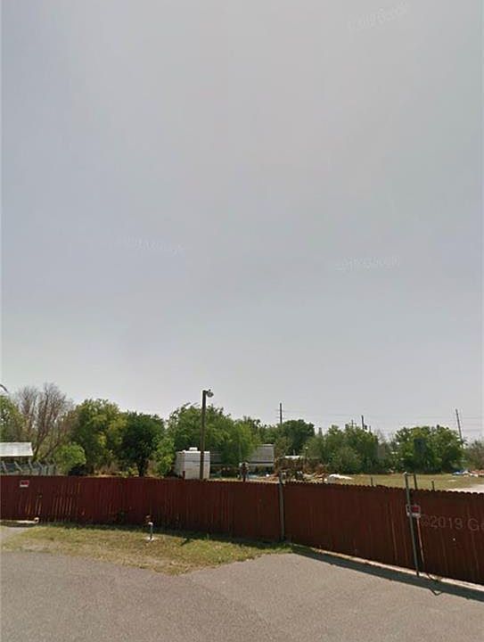 1st image of 3712 Sharon St