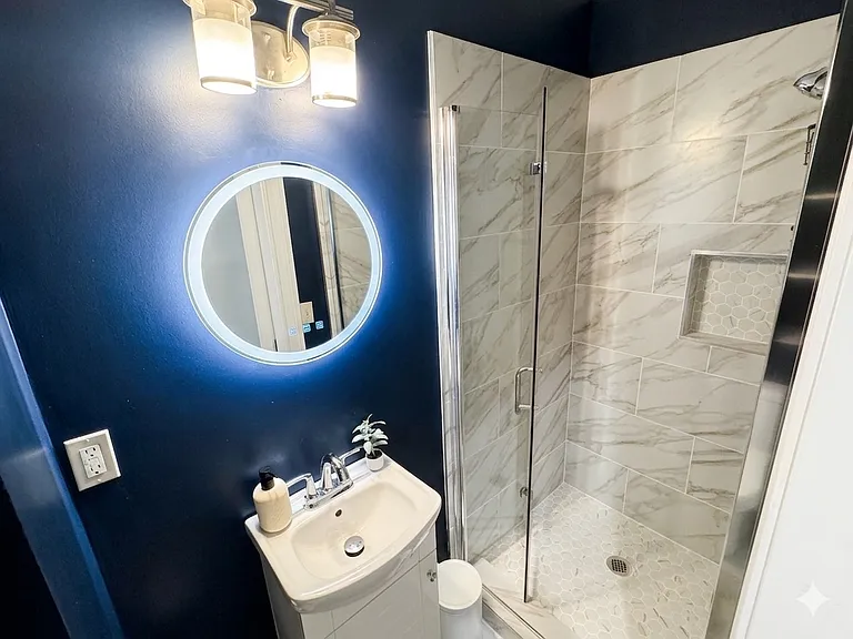 1008 Lindridge Dr NE — Photo 8
