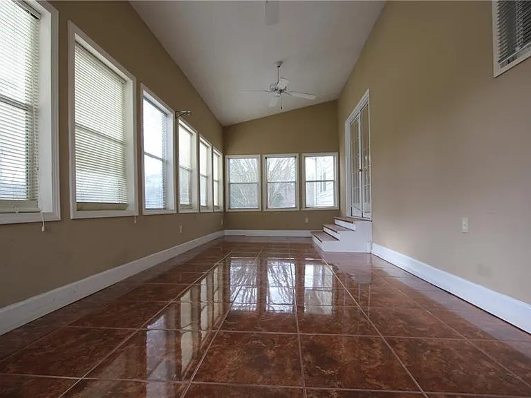 818 Springlake Rd — Photo 49