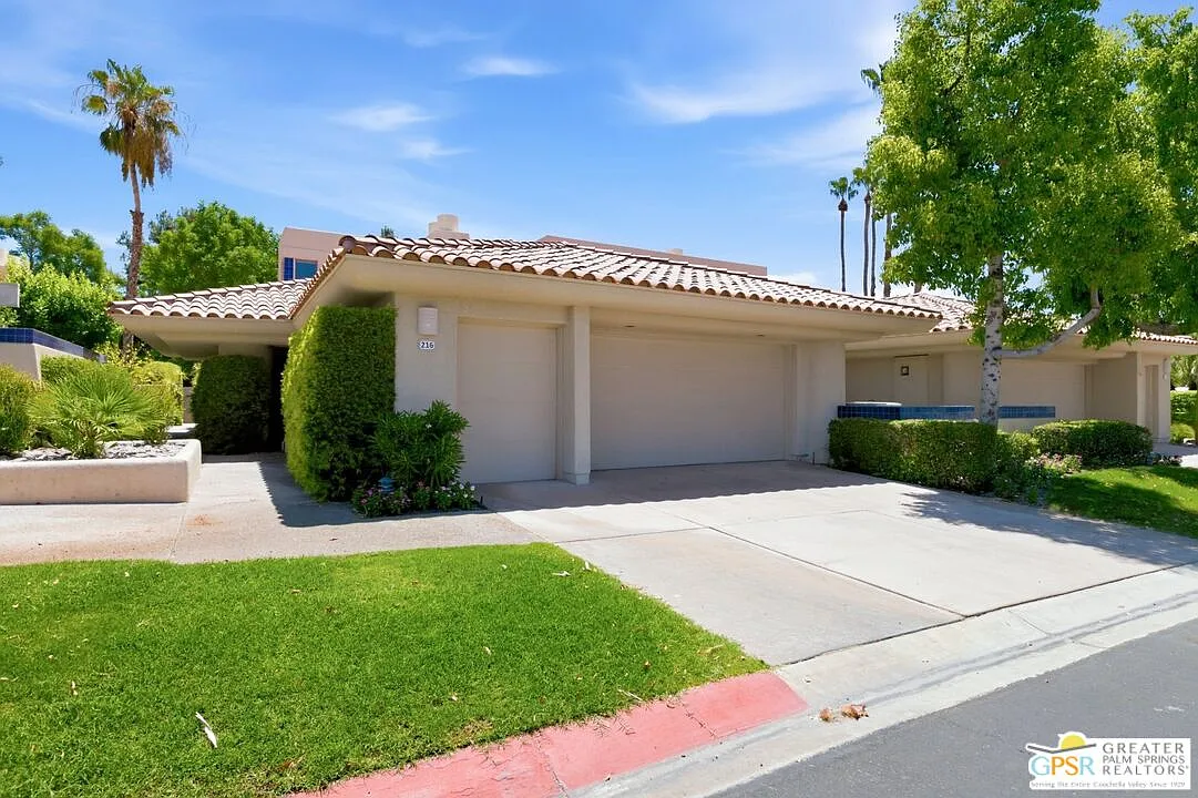 3 bed, 3.5 bath, 3246 sqft, $8,500 — Photo 1