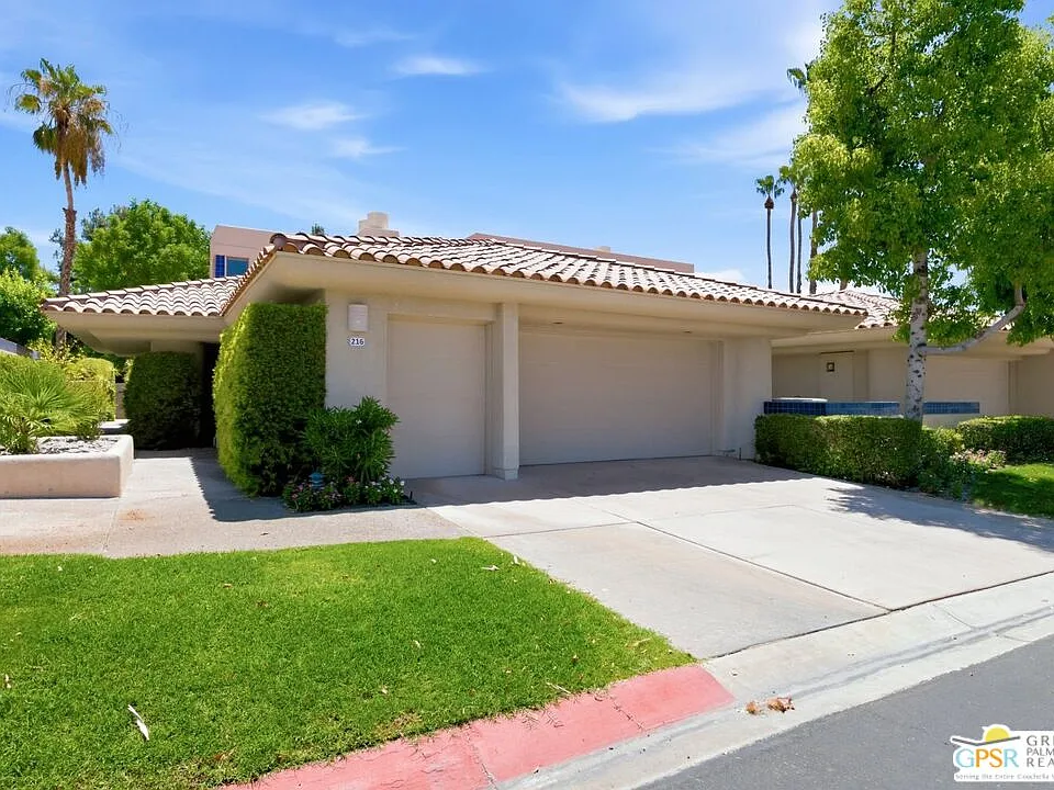 216 Kavenish Dr
