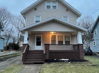 1027 Delia Ave, Akron, OH 44320