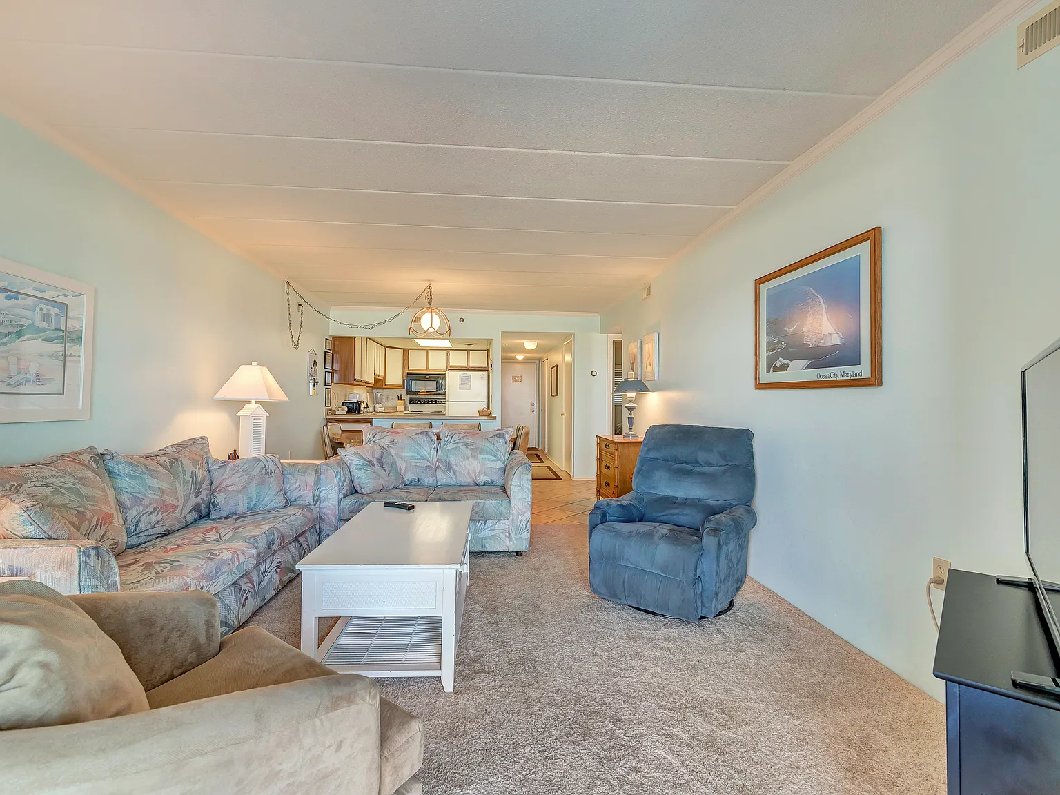 5801 Atlantic Ave — Photo 2