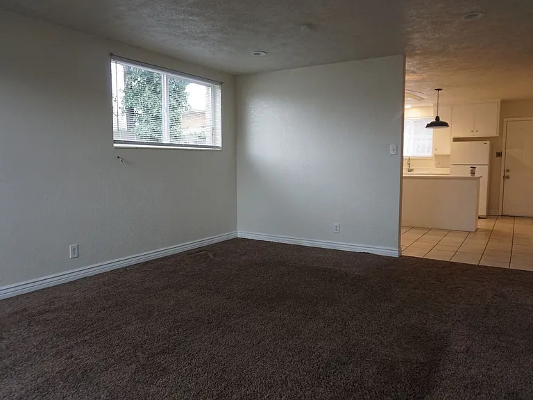2564 S. 700 E. — Photo 2