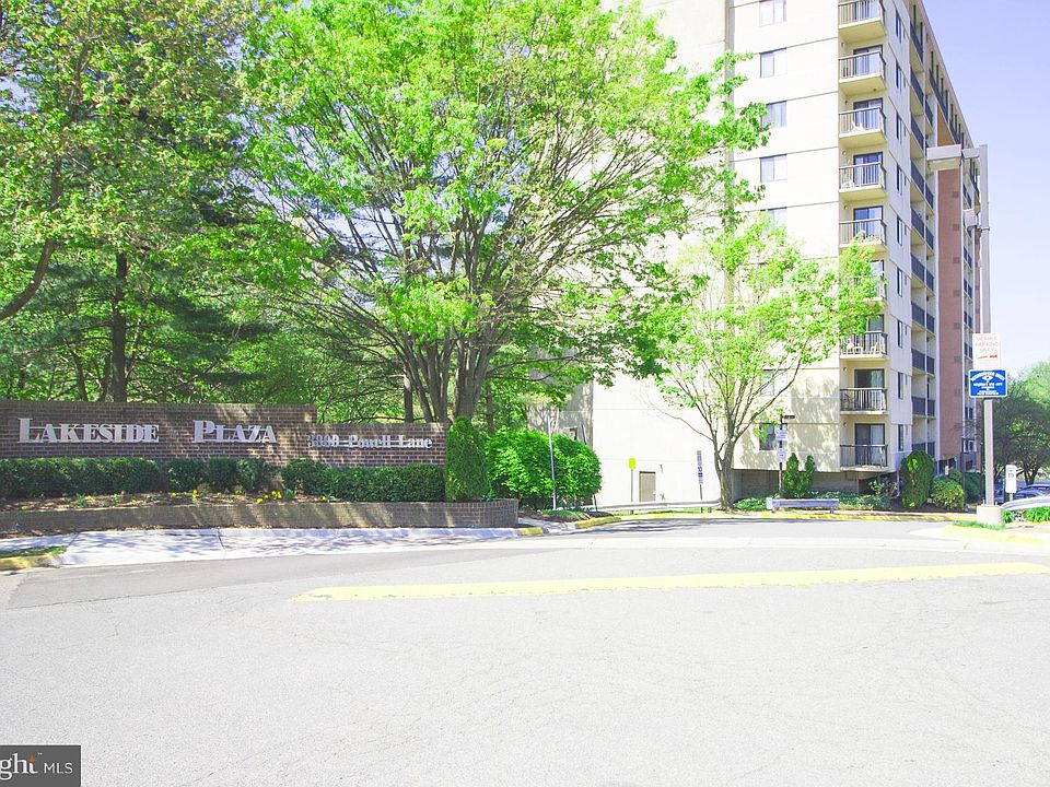 1st image of 3800 Powell Ln APT 418
