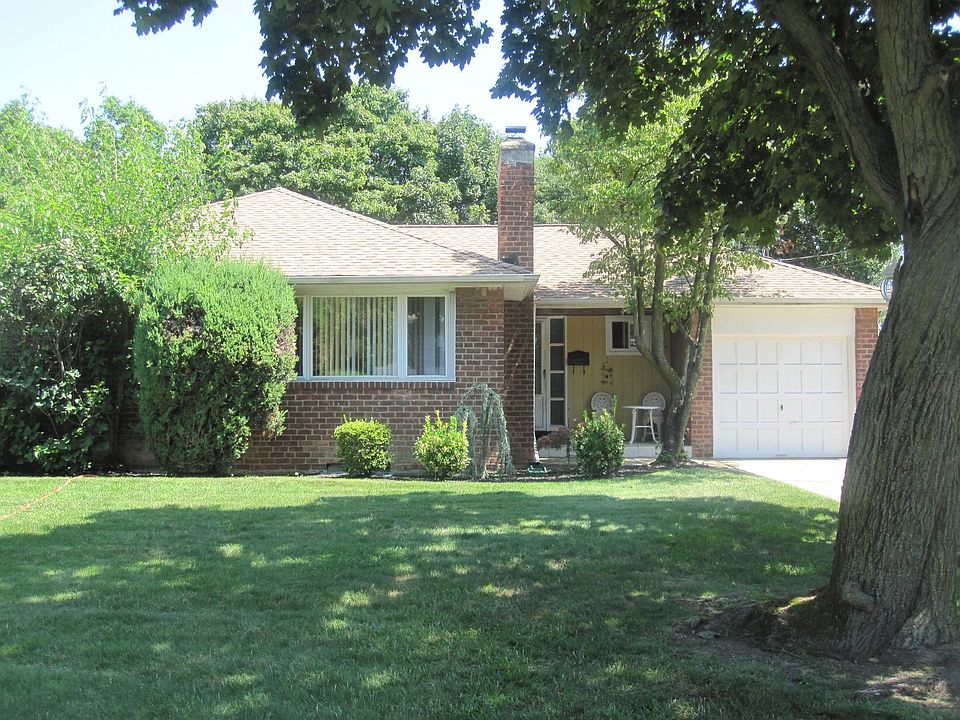 1st image of 321 Lincoln Ave