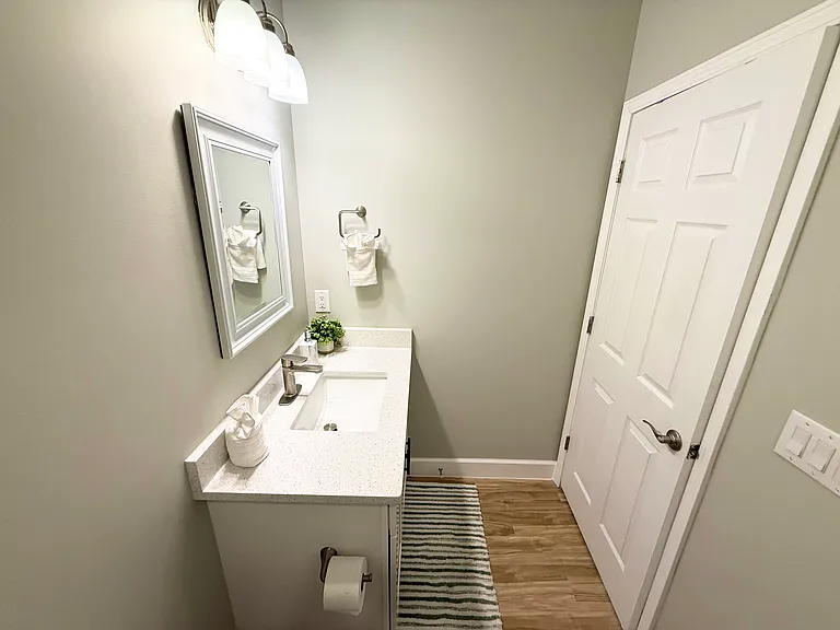 2570 Hilltop Rd — Photo 24