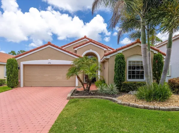 6948 SE Twin Oaks Circle, Stuart, FL 34997