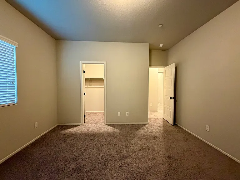 7473 Garnet Moon St — Photo 29