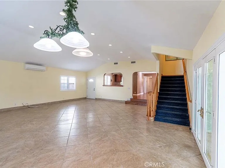 12121 Nashville Ave — Photo 22