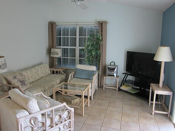 2nd image of 709 Waterside Dr