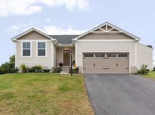 304 Claybrook Dr, Waynesboro, VA 22980