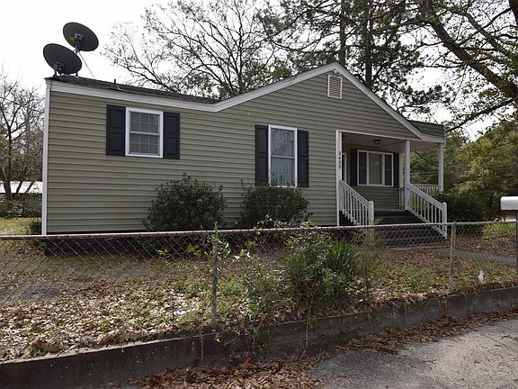 5th image of 2600 Ferrara Dr