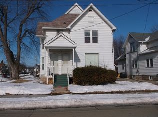 902 Merritt Ave, Oshkosh, WI 54901