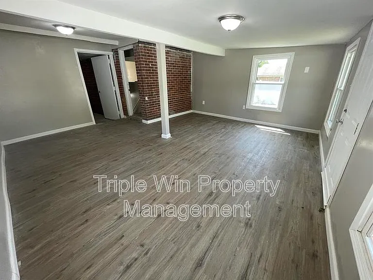2415 Stoney End Ct — Photo 32