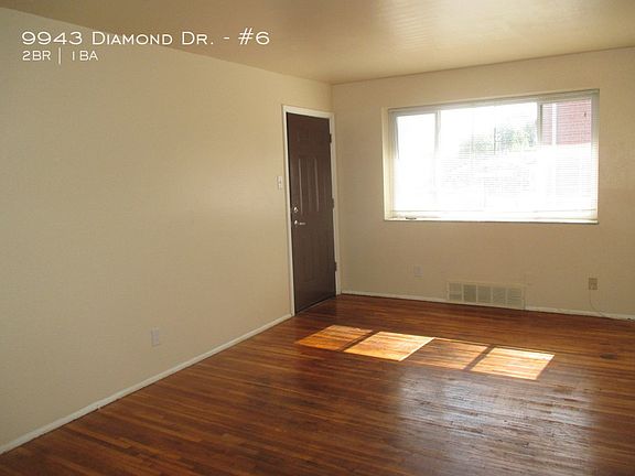 2nd image of 9943 Diamond Dr APT 6