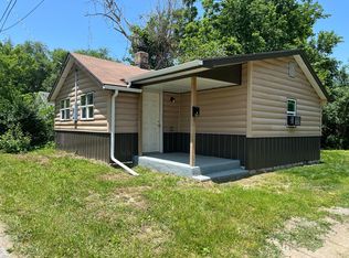 536 1/2 Locust St, Lebanon, MO 65536