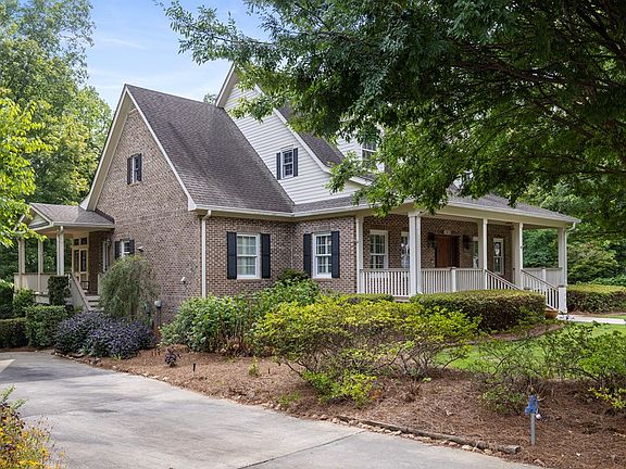 4th image of 102 Settlers Dr
