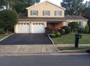 203 Normandy Rd, Edison, NJ 08820