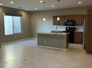 5021 Wheeler Ln, Santa Fe, NM 87507