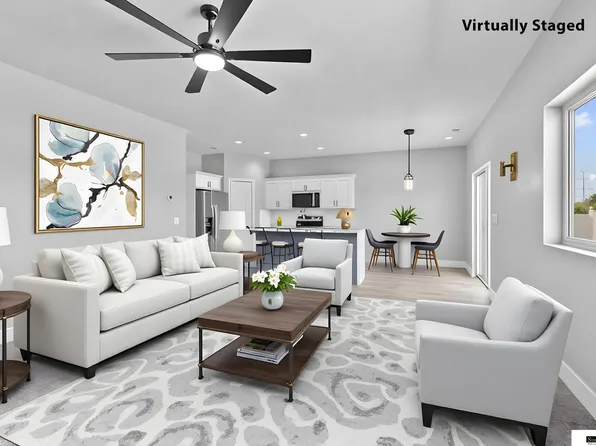 1940 Flagstone Rd, Lincoln, NE 68521