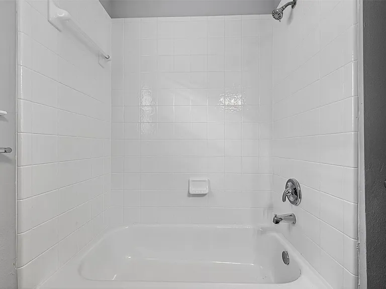 8810 Barron Wood Cir — Photo 21