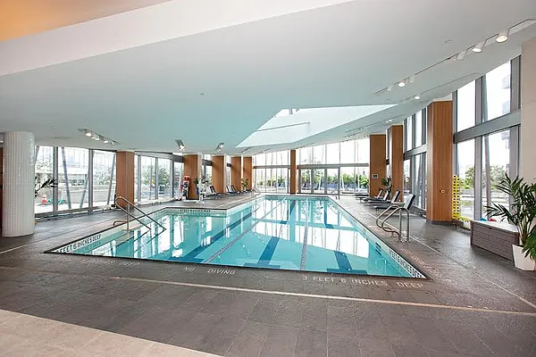 Rented by Manhattan Boutique Real Estate | media 32