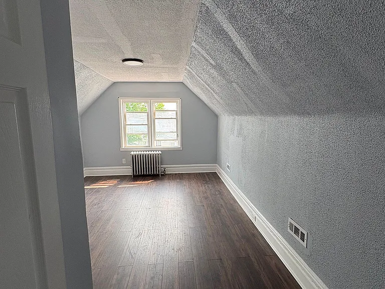 352 S 10th Ave #1 — Photo 8