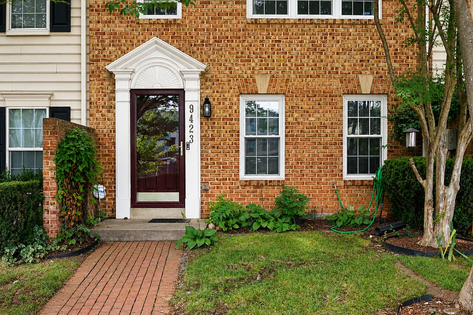 3 bed, 2.5 bath, 2180 sqft, $3,400 — Photo 2