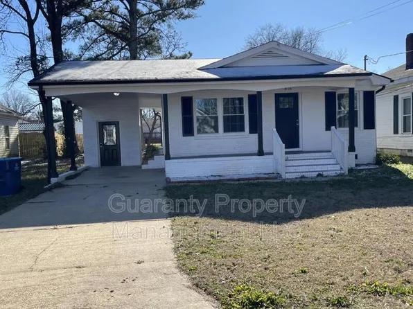 816 E Divine St, Dunn, NC 28334