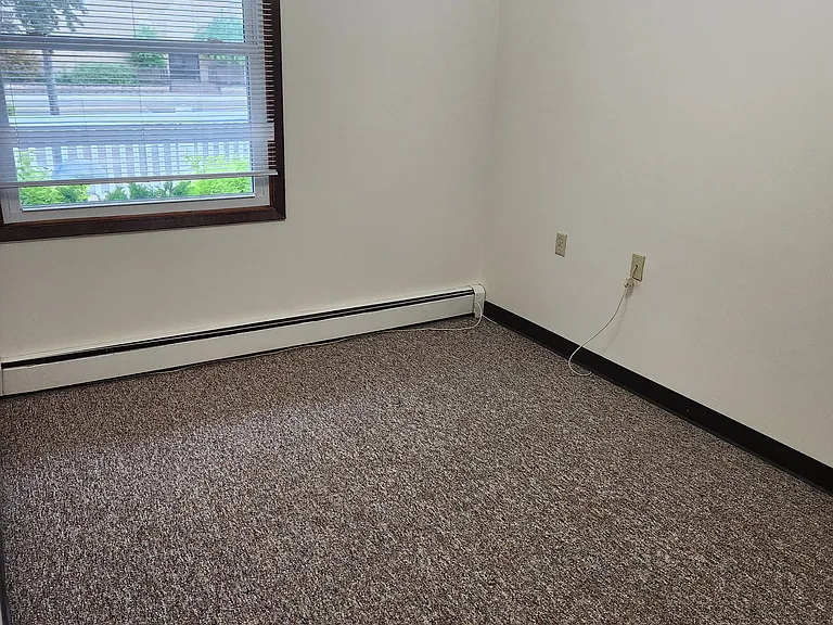 503 S Main St #12 — Photo 6