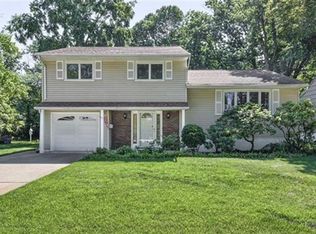 51 Hearthstone Rd, Bloomfield, NJ 07003