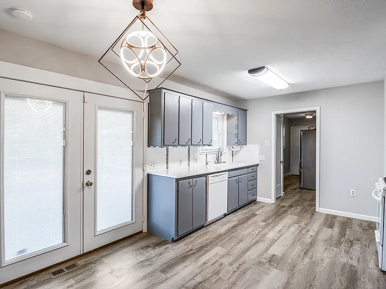 7 Summit Cir — Photo 8