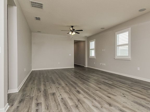 4th image of 10633 Laguna Plains Dr
