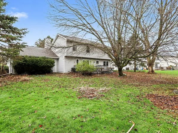 4777 Battenkill Dr, Galesburg, MI 49053