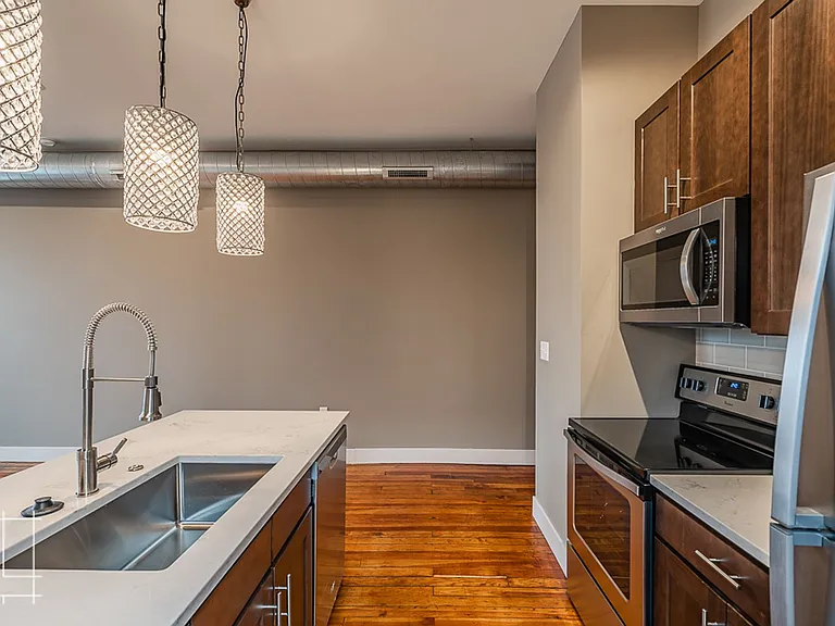 245 King Ave — Photo 6