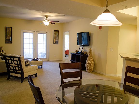 4th image of 1632 Oviedo Grove Cir APT 5
