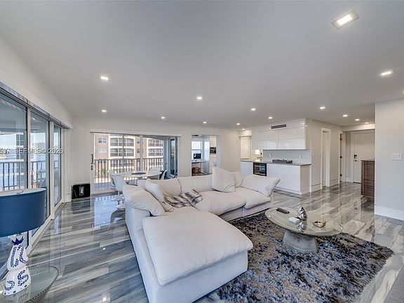 2nd image of 2871 N Ocean Blvd APT R360