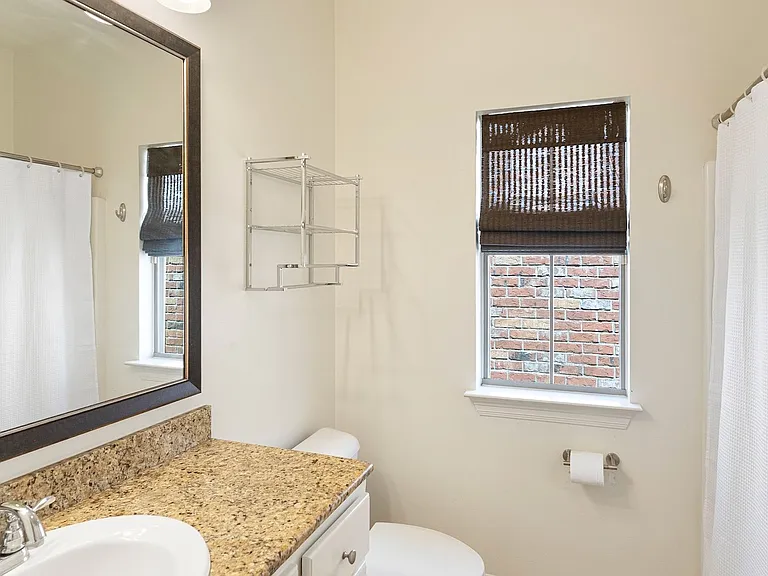 7945 Seville Ct — Photo 8