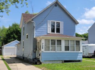 738 Watson St, Aurora, IL 60505