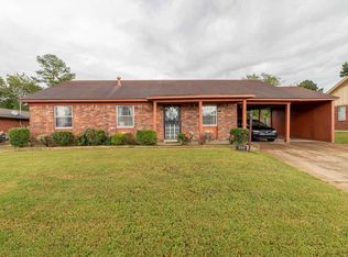 865 Hackberry Ln, Memphis, TN 38109